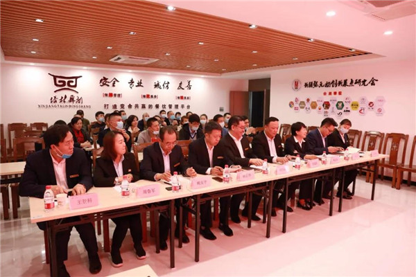來吧，展示！競聘舞臺各顯其能
