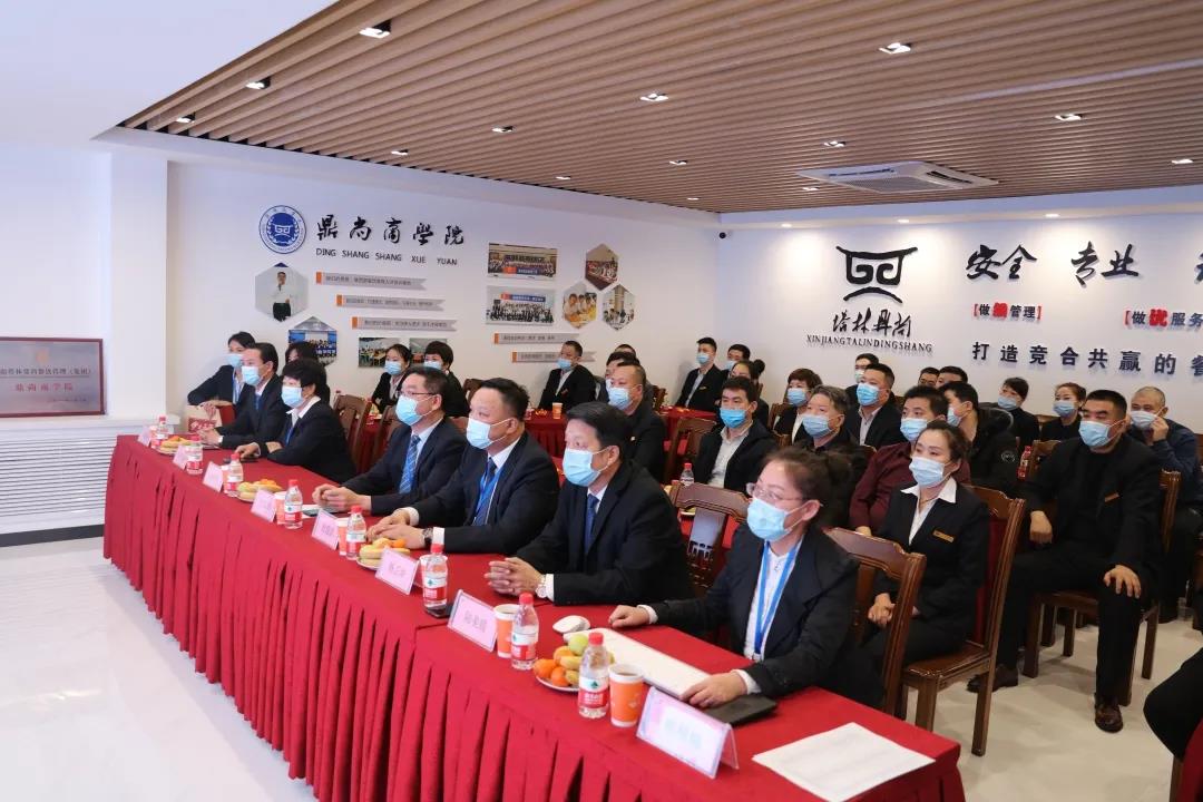 年度榮譽表彰，為優(yōu)秀的他們點贊！