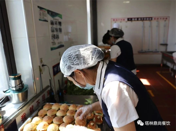鼎尚資訊丨豐富菜肴，提升品質(zhì)，小吃美食節(jié)活動圓滿舉行。